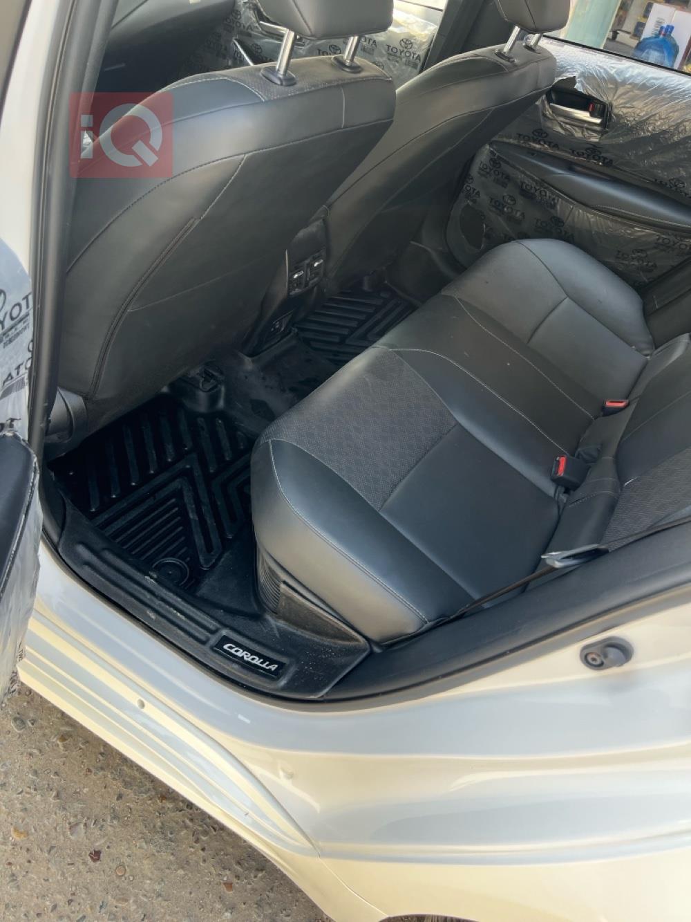 تۆیۆتا کۆرۆلا